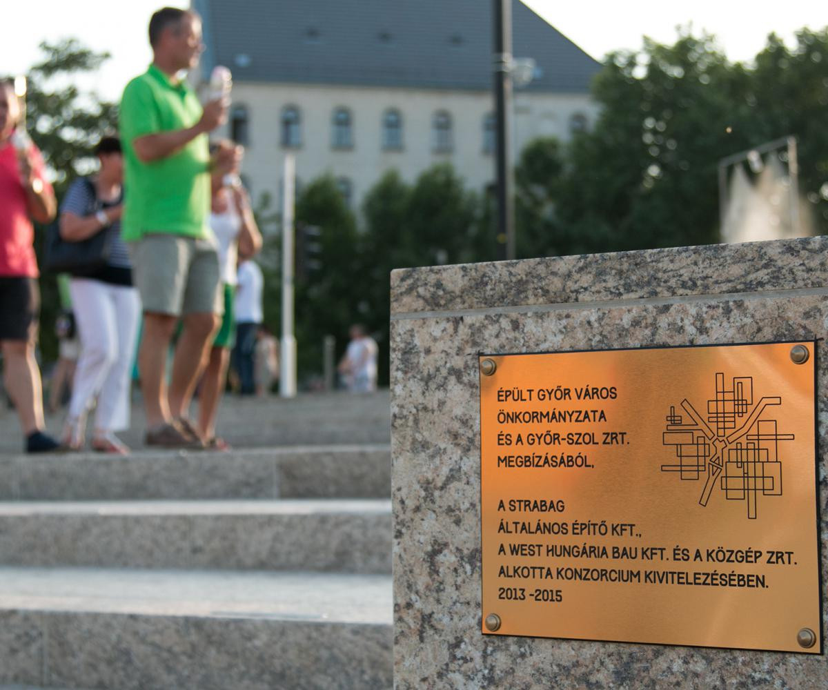 Győr Város Ezüst emlékérmet vehetett át a West Hungária Bau Kft munkatársa