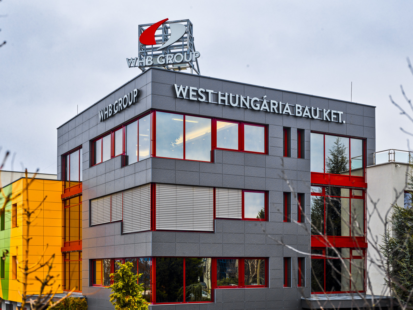 Modernizálta győri gépparkját a WEST HUNGÁRIA BAU Kft.